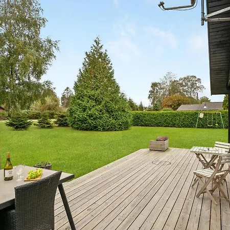 Holiday home 3 Bedroom Stunning Home In Vaeggerlose