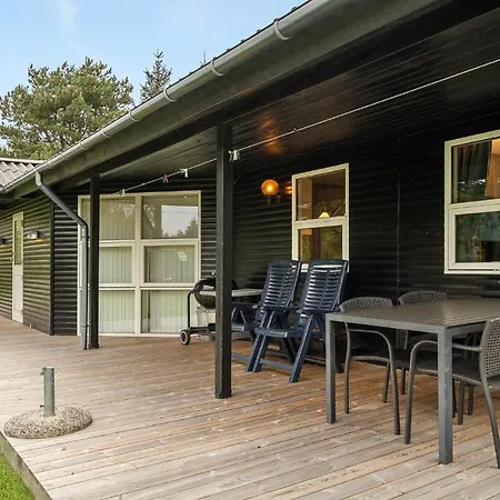 Holiday home 3 Bedroom Stunning Home In Vaeggerlose